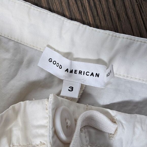 Good American Parachute Cargo Poplin Wide Jogger High Rise Pants in Cloud White - Picture 11 of 14